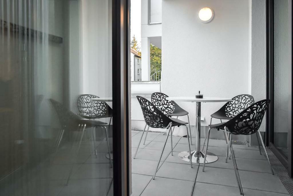 Deluxe Ferienwohnung Apartment Stuttgart Centre/Milaneo Extérieur photo